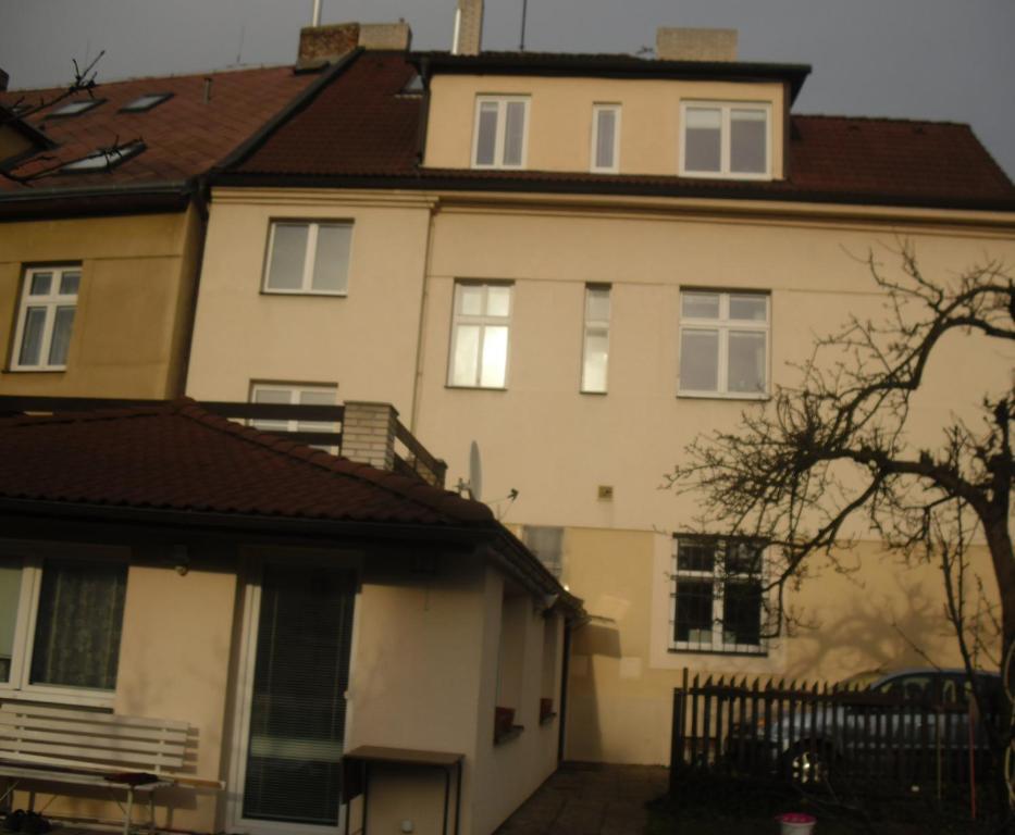 Pension Hanspaulka Praag Buitenkant foto